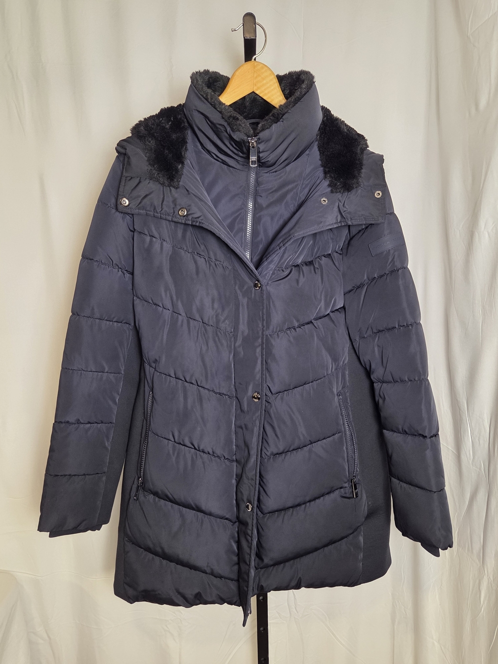 Andrew Marc Women's Dark Blue Puffer Jacket Faux Fur Hood Full Zip Winter Coat